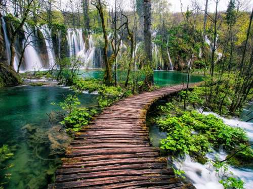 Excursions to the Plitvice Lakes National Park