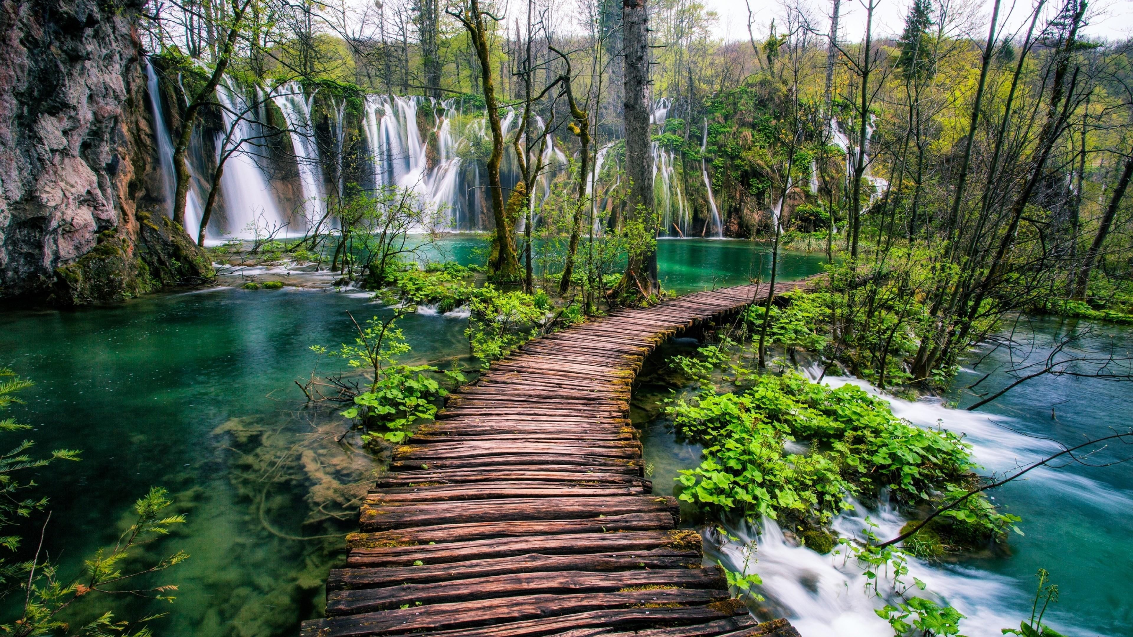 Excursions to the Plitvice Lakes National Park